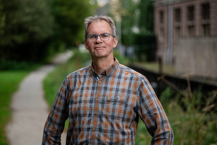 Dr. J. (Jurjen) Iedema